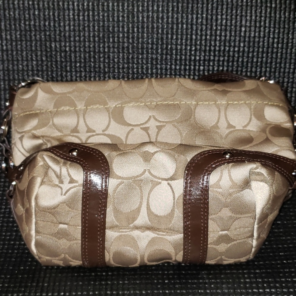 Coach Purse - Picture 4 of 4